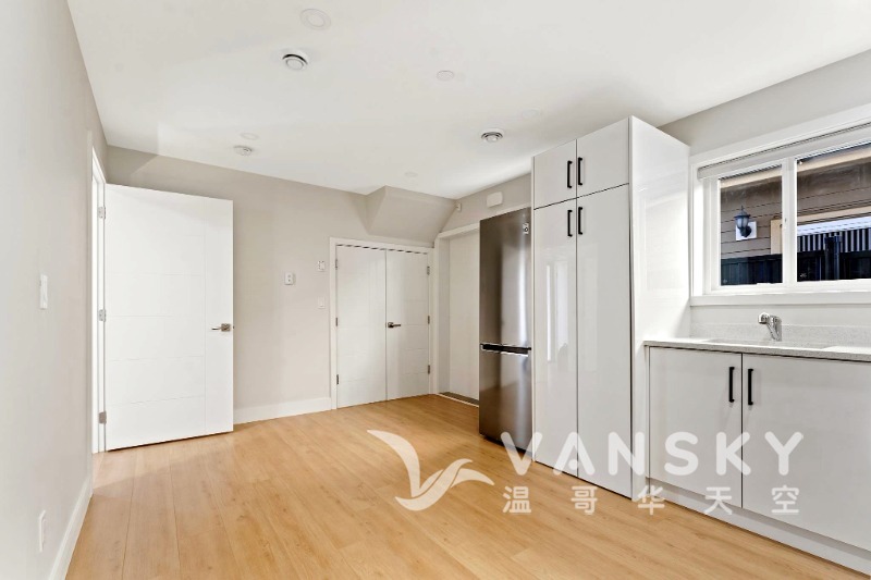 260227155855_6080 FIRST FLOOR BIG LIVING ROOM_副本.jpg